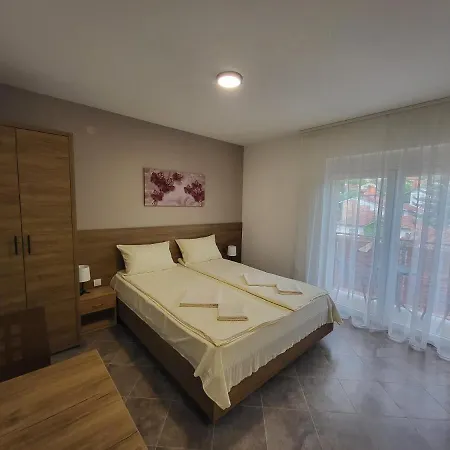 Pcelica Petra Apartamento *