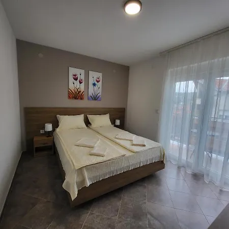 Apartment Pcelica Petra
