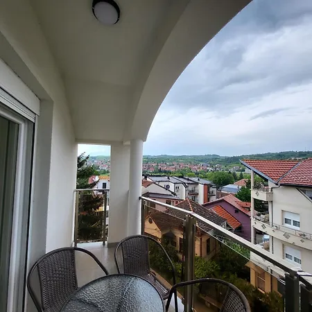 Pcelica Petra Apartment