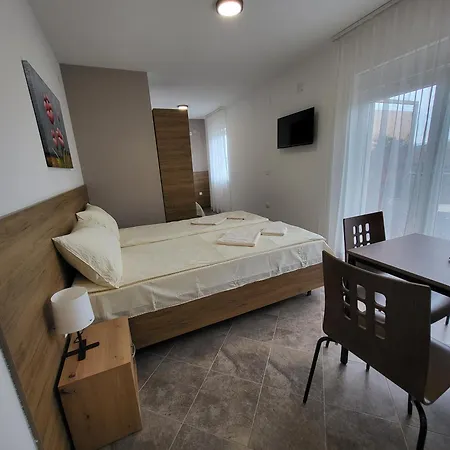 Apartment Pcelica Petra