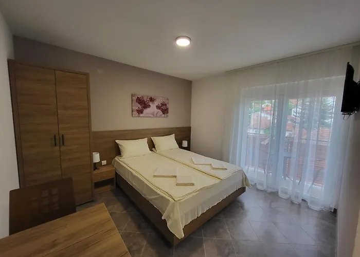 Pcelica Petra Apartamento *