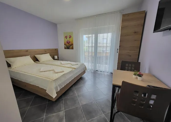 Pcelica Petra * Soko Banja